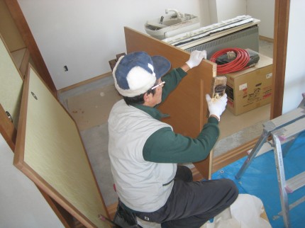 函館市大森町にある住宅の和室の建具廻りの修繕