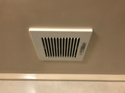 新しい換気扇設置完了