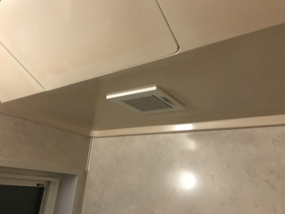 新しい換気扇設置完了