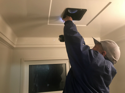 新しい換気扇を設置