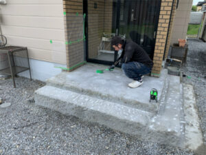 函館市高丘町にある住宅の玄関ポーチ改修　リフォーム