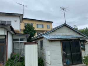 函館市高盛町にある住宅の煙突工事