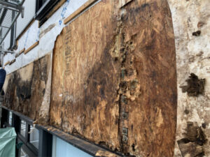 北斗市七重浜にある店舗併用住宅の外壁漏水工事