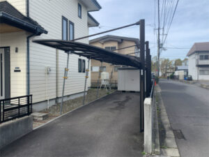 函館市本通にある住宅のカーポート設置工事