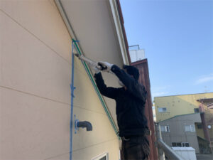 函館市富岡町にある住宅の外壁張替工事