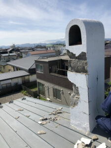 函館市鍛冶にある住宅の集合煙突修繕工事