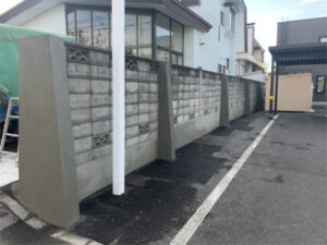 函館市柏木町にある住宅の境界ブロック塀修繕工事