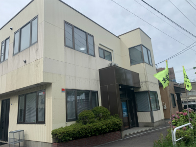 函館市　若松町　鉄骨2階建て店舗ビル外壁改修工事
