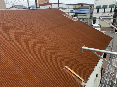 函館市中島町にある住宅の屋根葺き替え工事