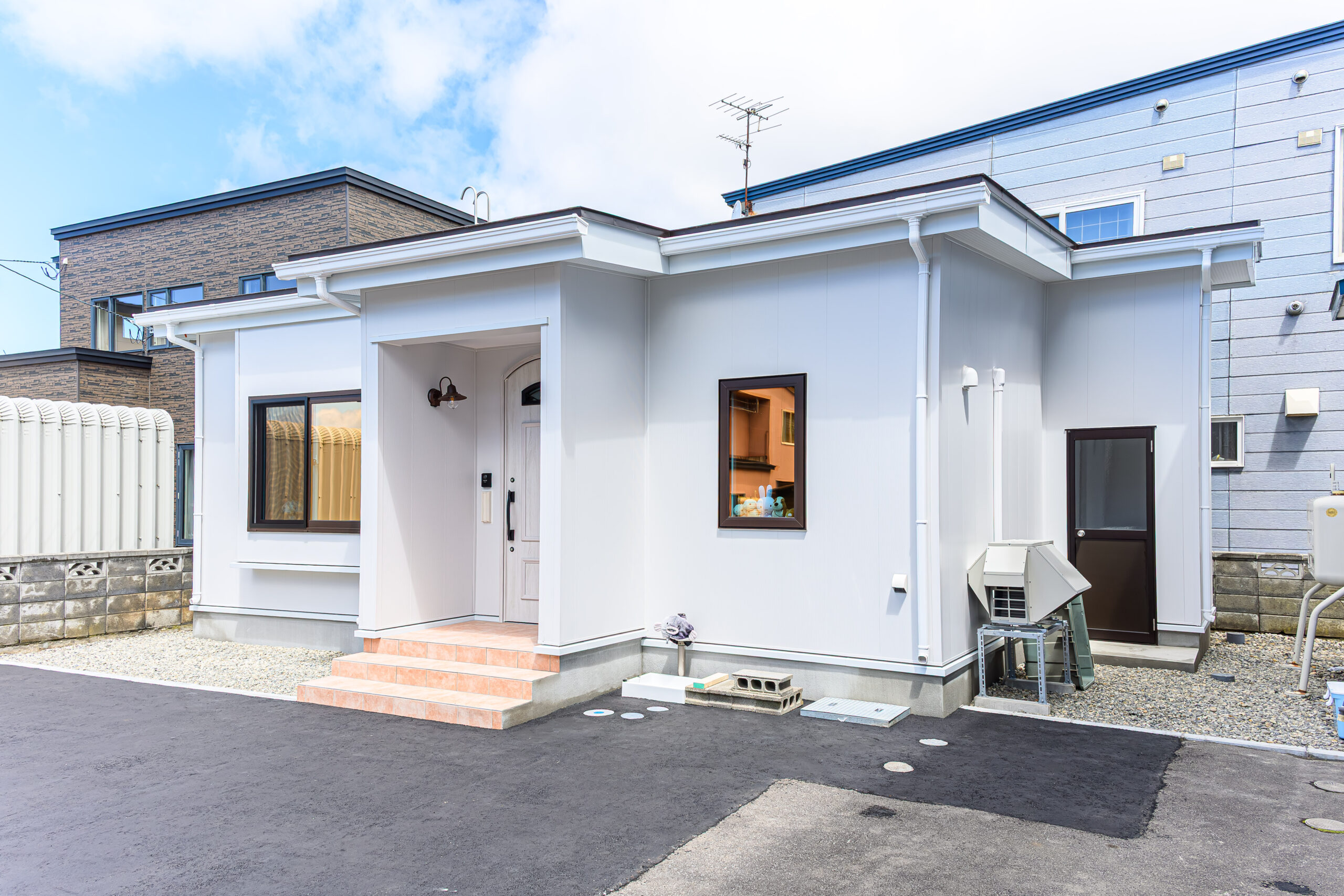 函館市富岡町サロン新築工事 店舗建築 マルサ佐藤建設