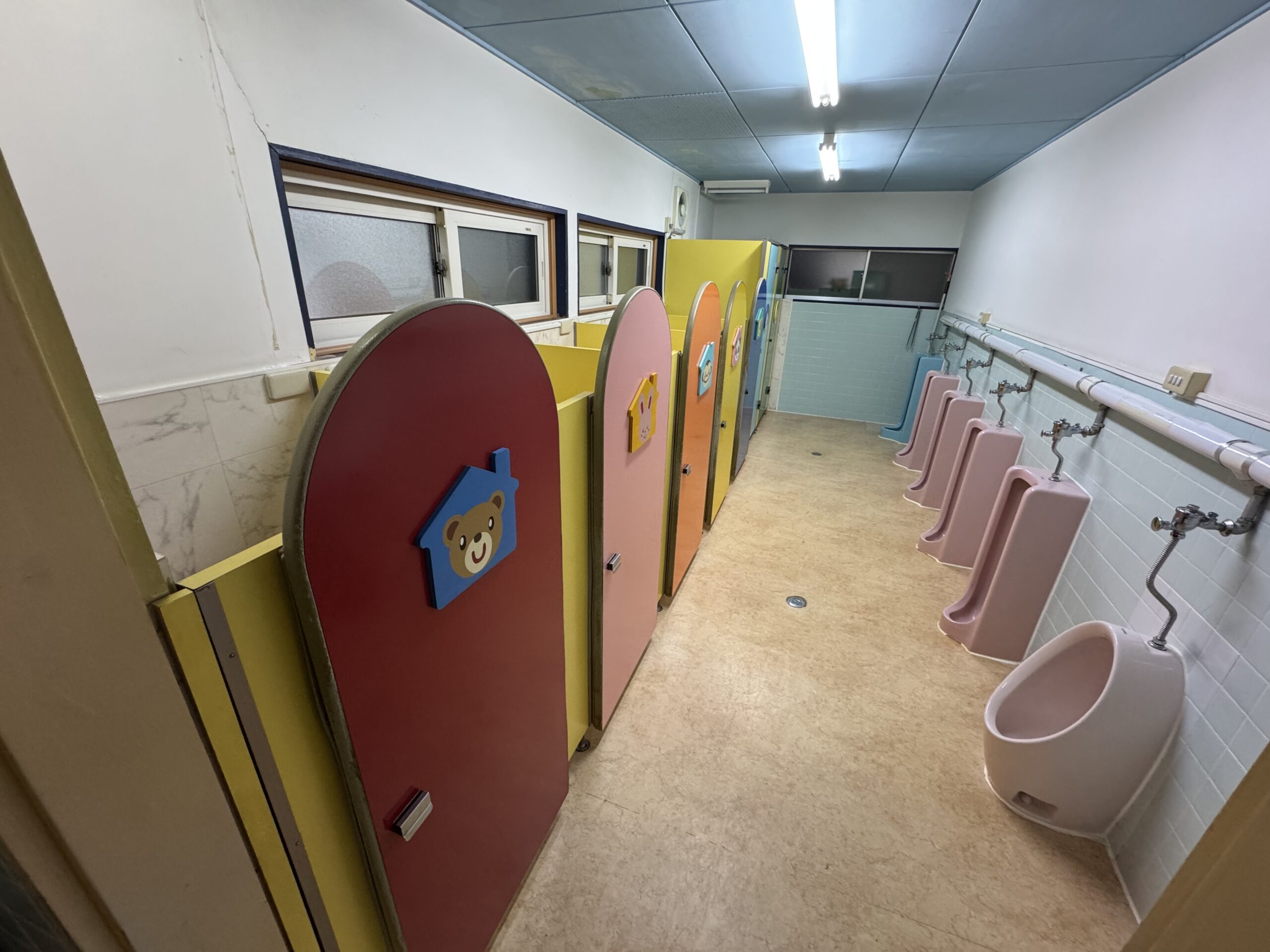七飯南幼稚園　内装改修　マルサ佐藤建設